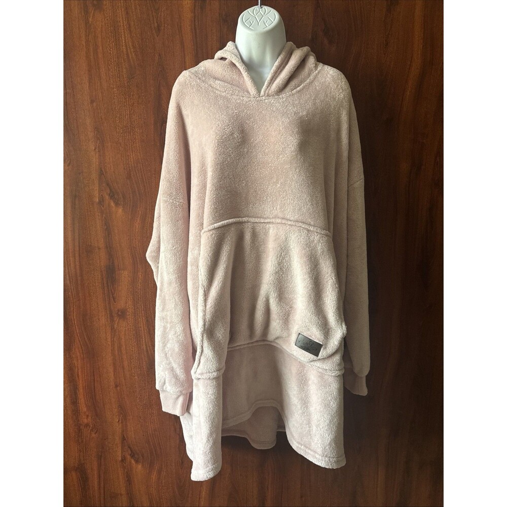 Catalonia Pink Soft Warm Blanket Hoodie Sweatshirt for Women, Full Body Fuzzy
